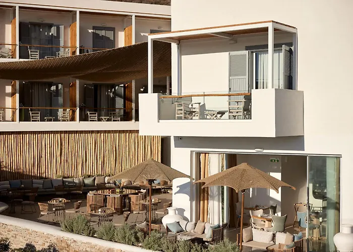 Kythnos Bay Hotel